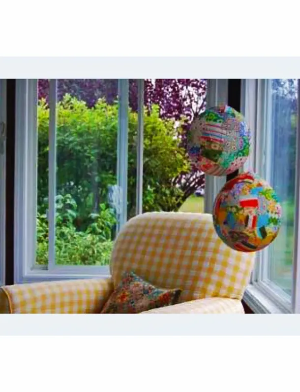 Ilustrasi Lentera Kain Perca (Patchwork Lanterns)