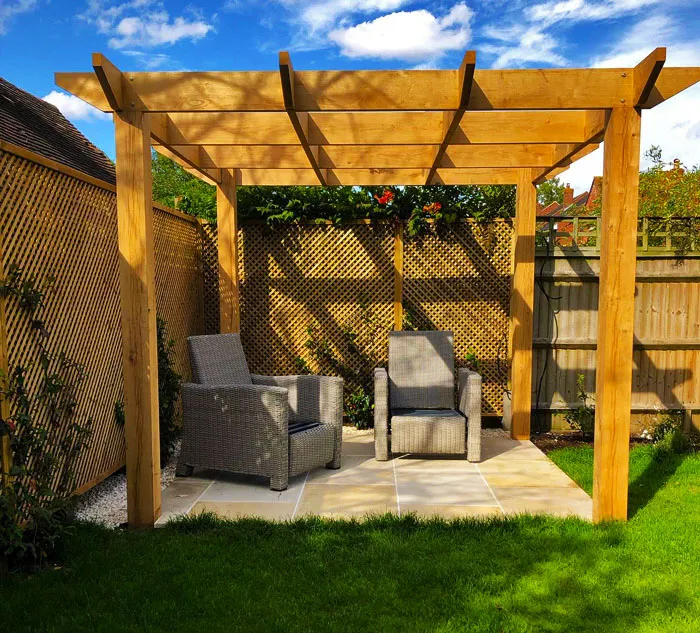 pergola sudut kayu kecil