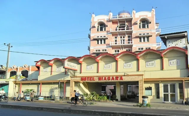 06 Hotel Niagara malang