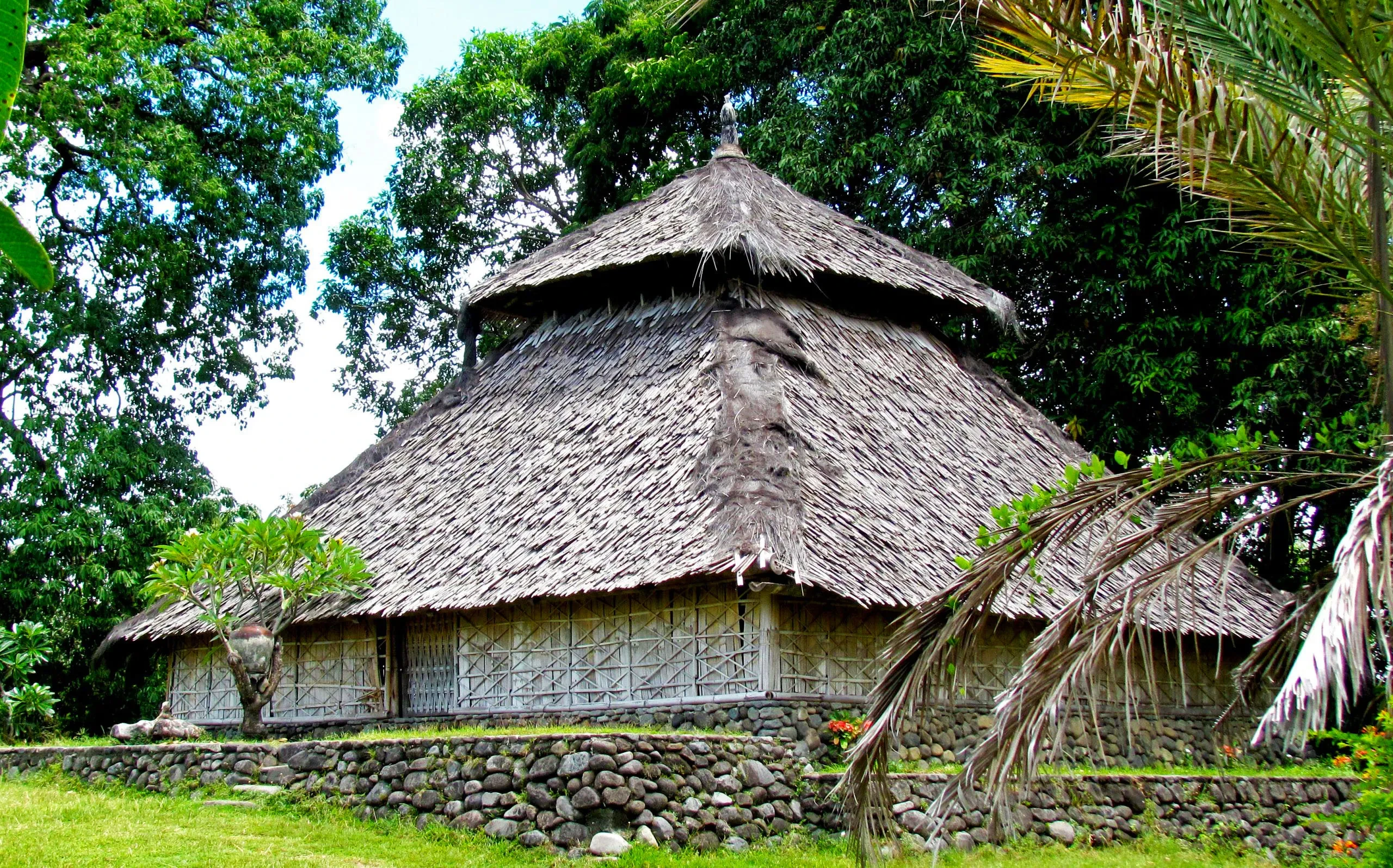 02a Bayan Beleq Mosque Lombok Indonesia