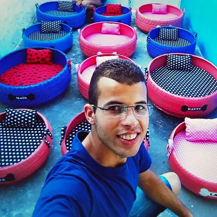 04 Young Brazilian is turning old tires into beds for animals and the environment is grateful 5c5a286772f87 700