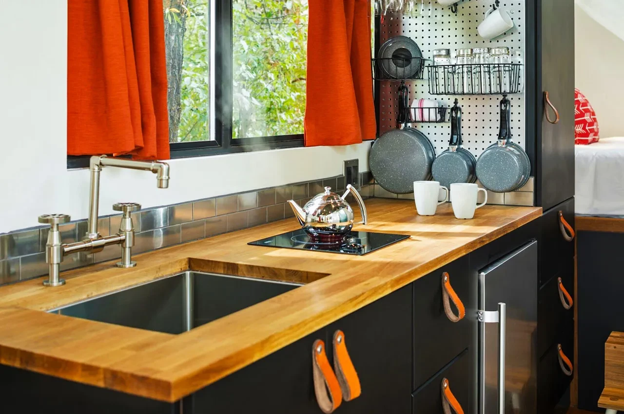 06 roadhaus wheelhaus tinyliving
