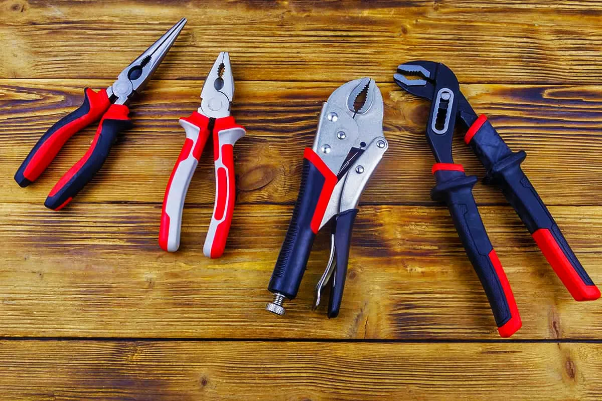 06 pliers 1