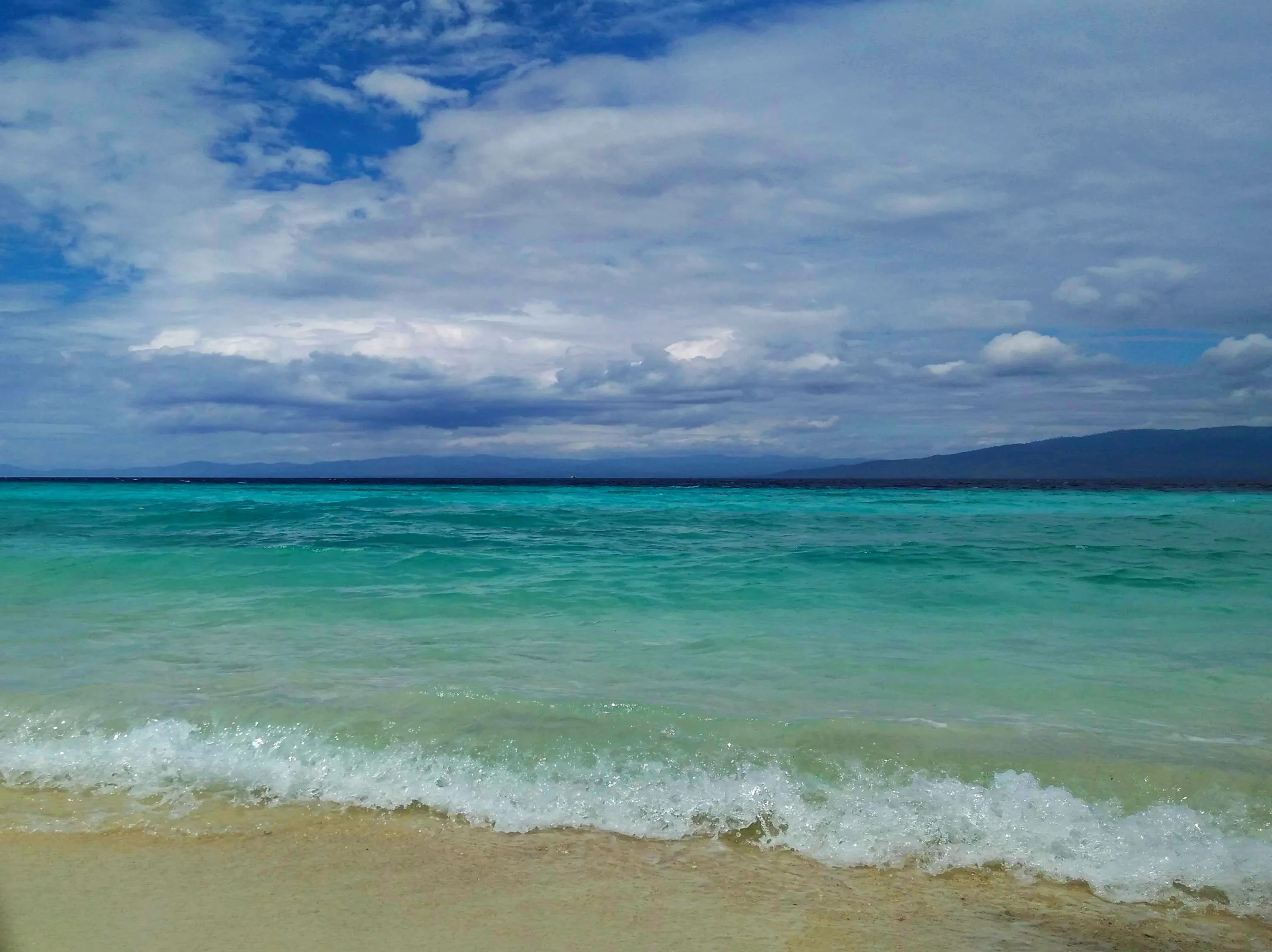 06 Pantai Liang Maluku