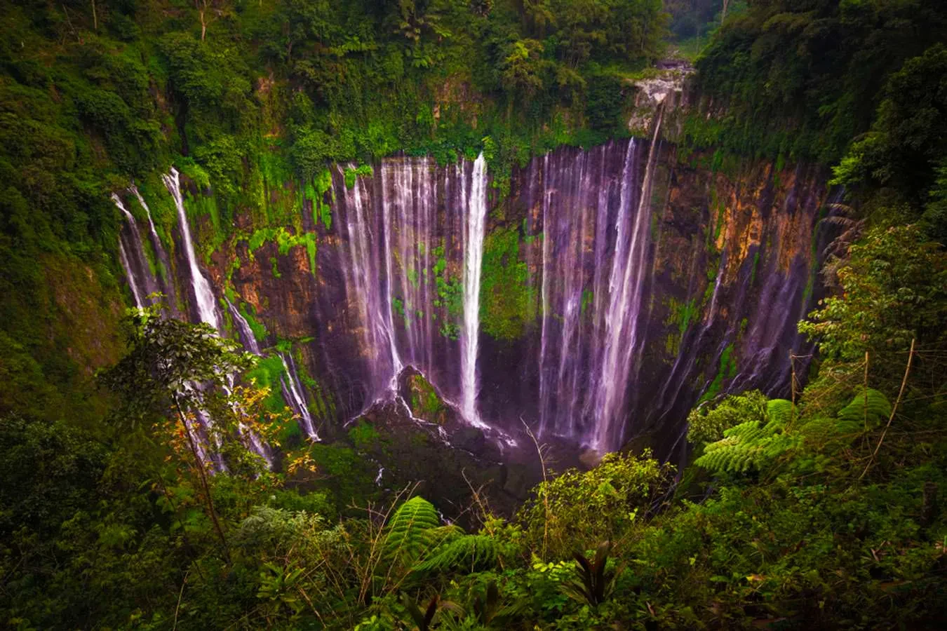 03 Destinasi Wisata di Lumajang Air Terjun Tumpak Sewu