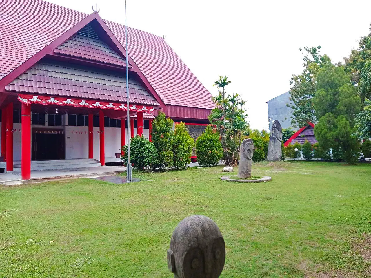 05 museum provinsi sulawesi tengah tutura id