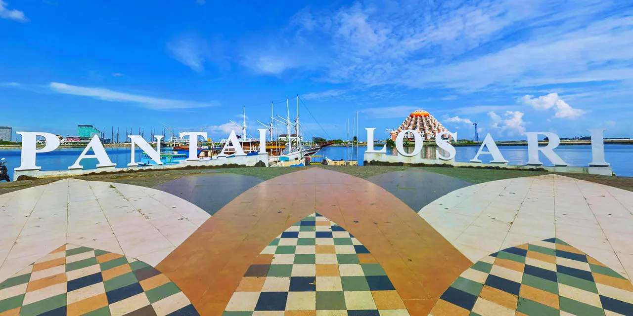 01 Pantai Losari