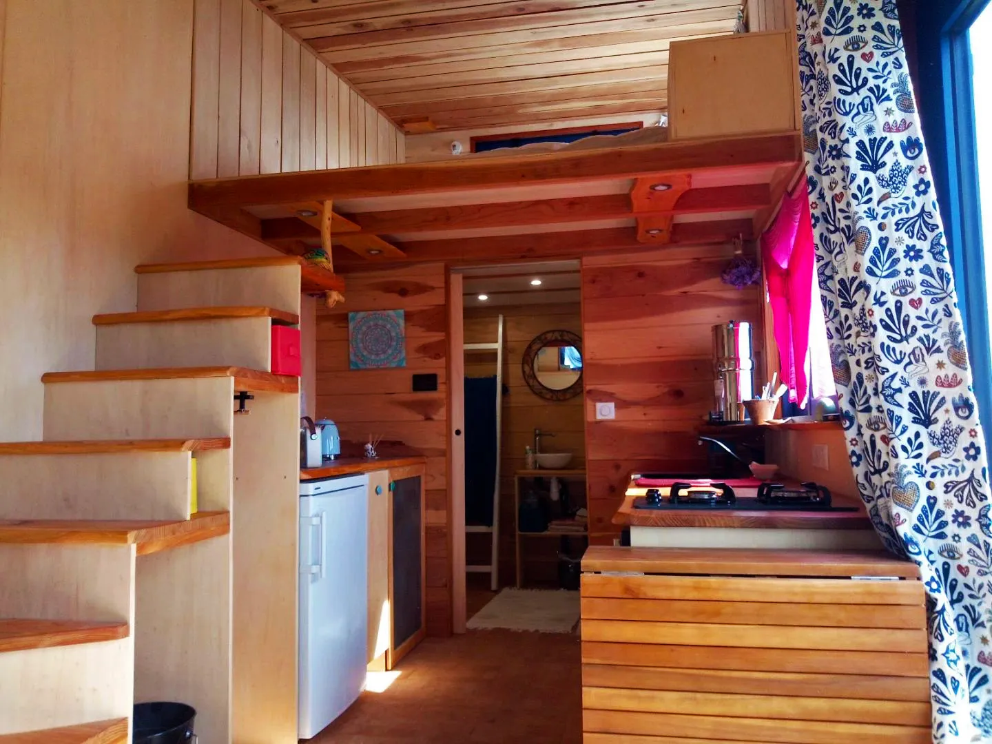 nomadic off grid tiny house