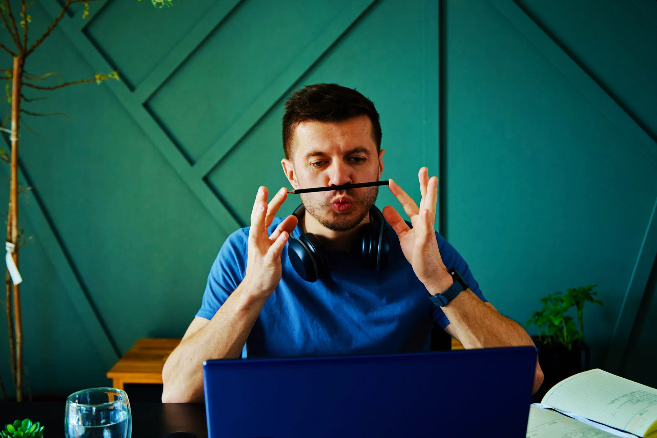 ilustrasi rentang atensi yang pendek