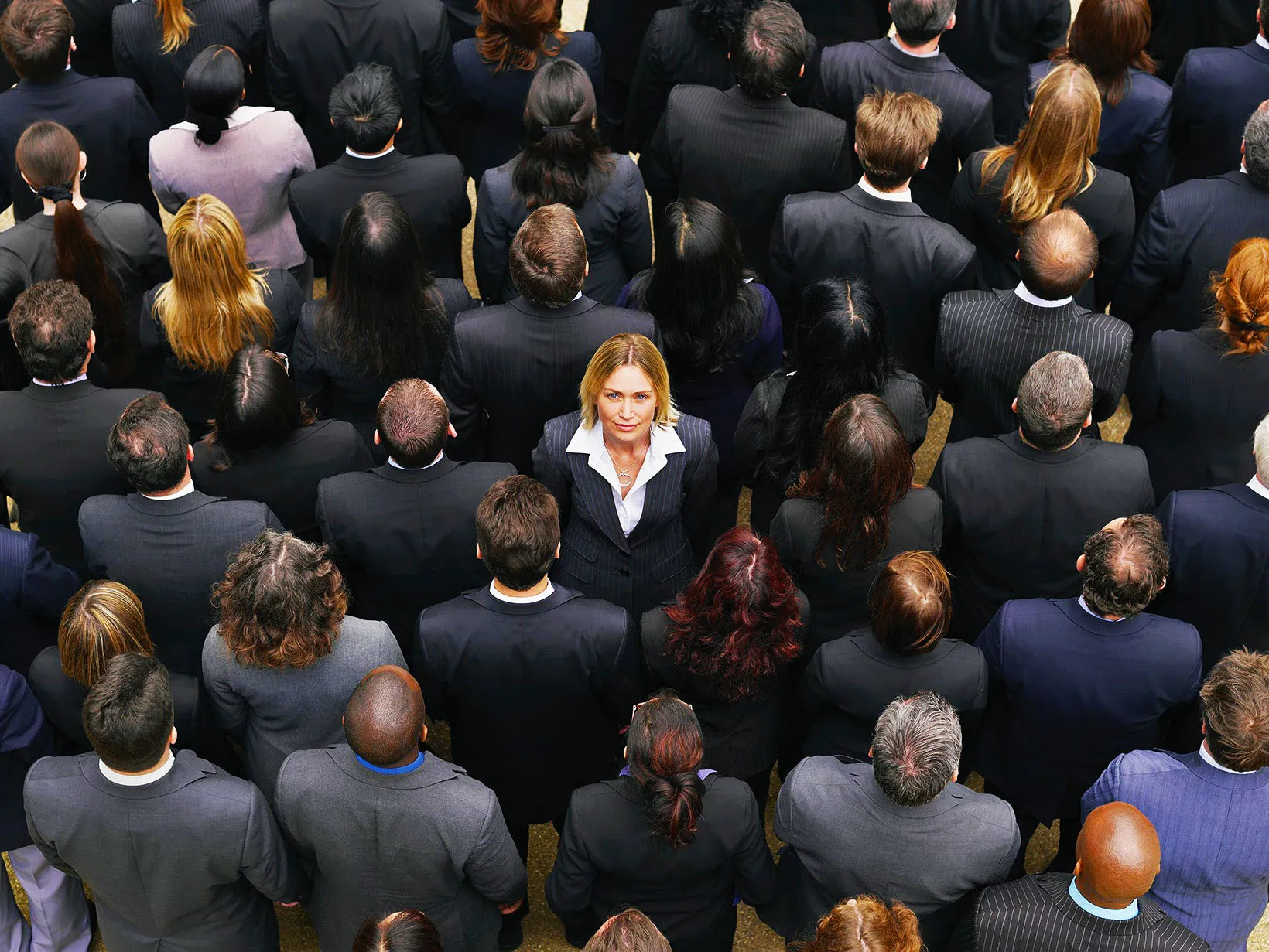 sendirian di keramainan