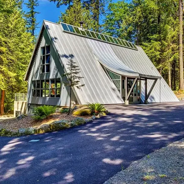 Rumah A-Frame Baja & Kaca