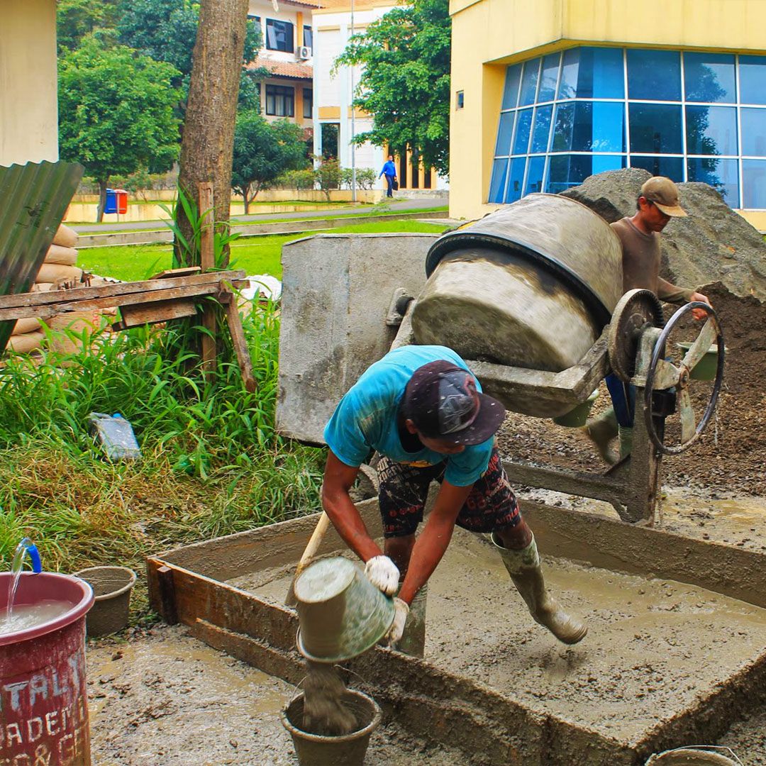Ilustrasi Membuat Beton Dari Adukan Semen