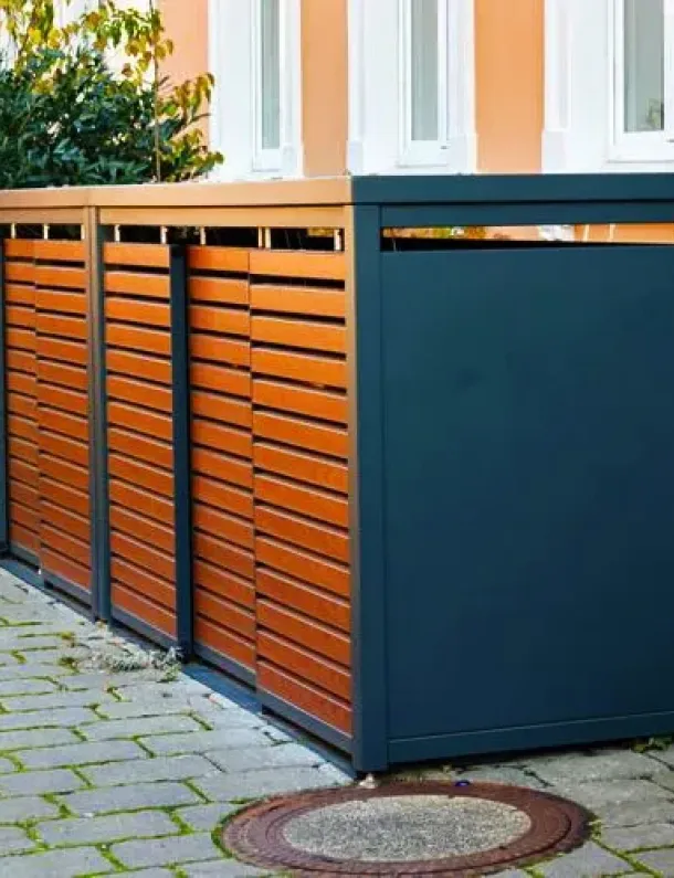 Ilustrasi Tong Sampah (Garbage Bins)