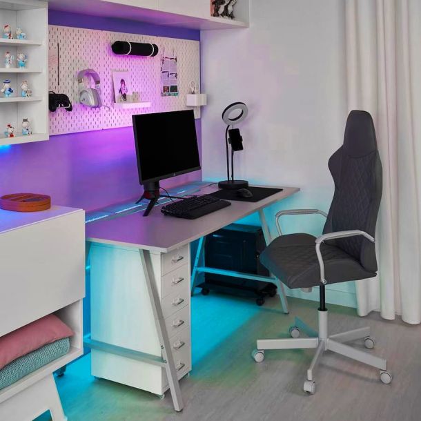 Ilustrasi Home Office