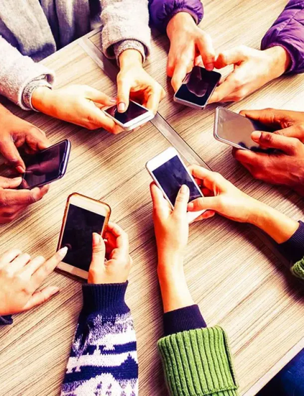 Ilustrasi Kecanduan HP