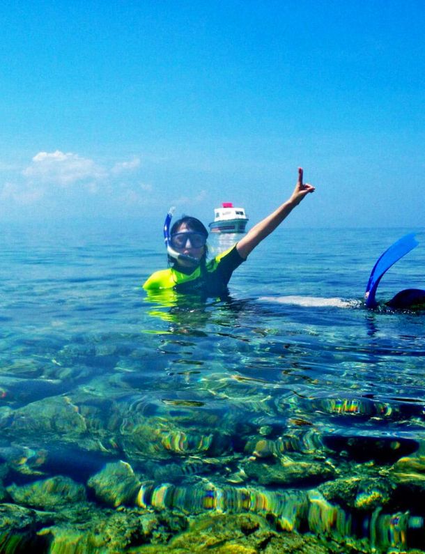 Ilustrasi Olahraga Snorkeling