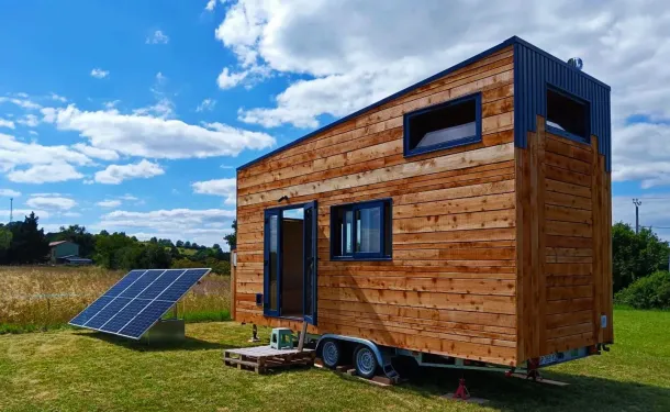 Tiny Birdy: Tiny House Off-Grid