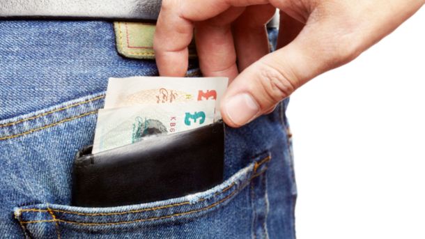 Ilustrasi Penipuan Dalam Perjalanan. Sumber: mentalfloss.com