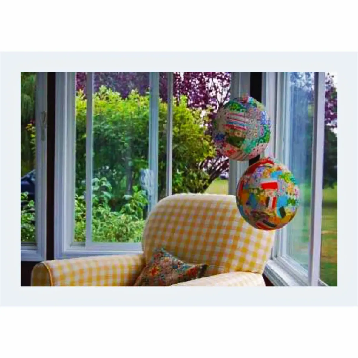 Ilustrasi Lentera Kain Perca (Patchwork Lanterns)