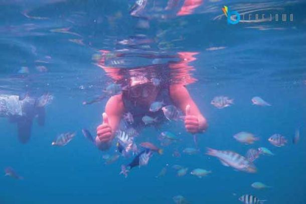 Ilustrasi Tour Wisata Di Pulau Pramuka, Kepulauan Seribu, DKI Jakarta