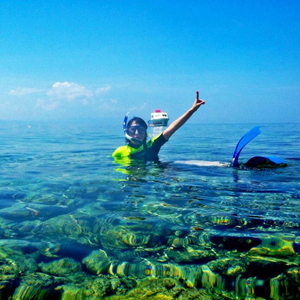 Ilustrasi Olahraga Snorkeling